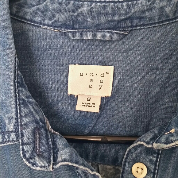 A New Day drapey denim shirt popover sz Small NWOT - Picture 4 of 4